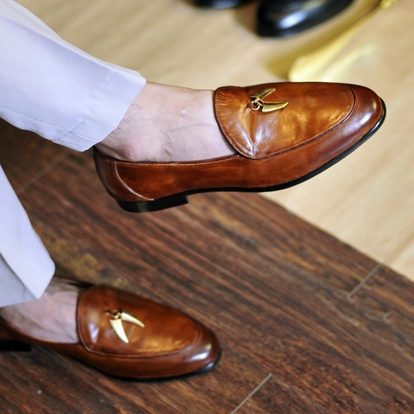 Kinh nghiệm lựa chọn giày lười da bò chuẩn cho các quý ông